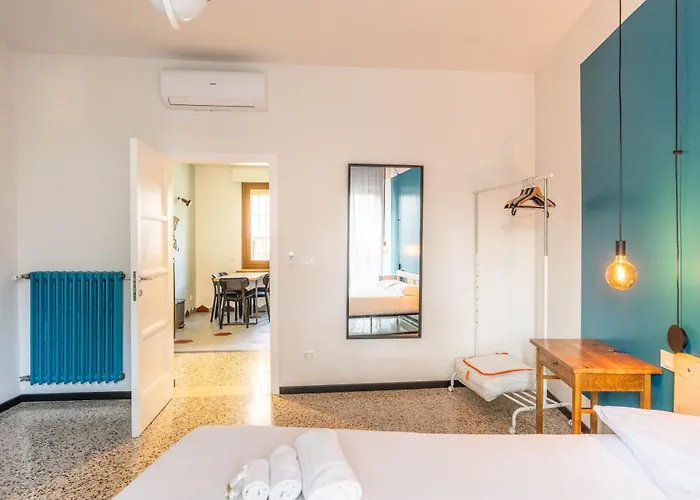 Bartoli Holidays, By Short Holidays Guest house